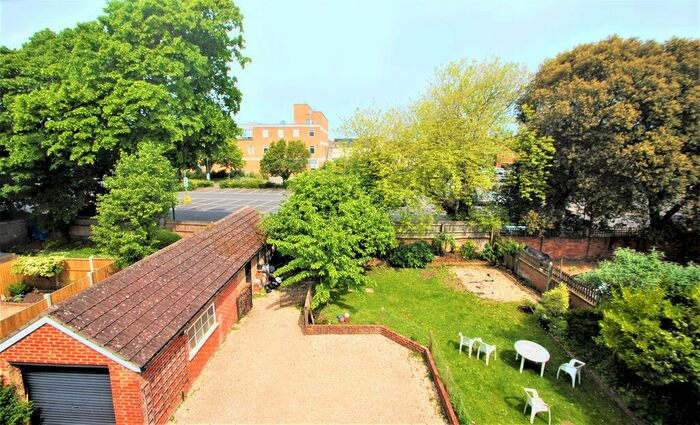1 Bedroom Flat To Rent In Westby Road, Boscombe, Bournemouth, BH5