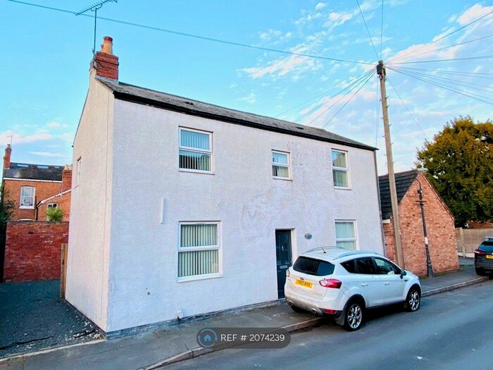 4 Bedroom Detached House To Rent In New Street, Leamington Spa, CV31