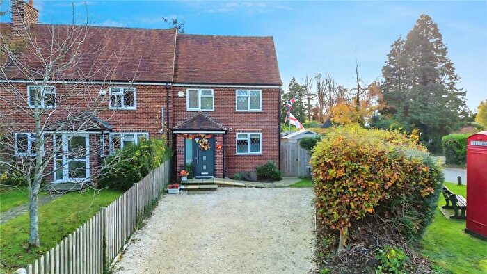 2 Bedroom End Of Terrace House For Sale In Craysleaze, Kidmore End, Reading, Oxfordshire, RG4