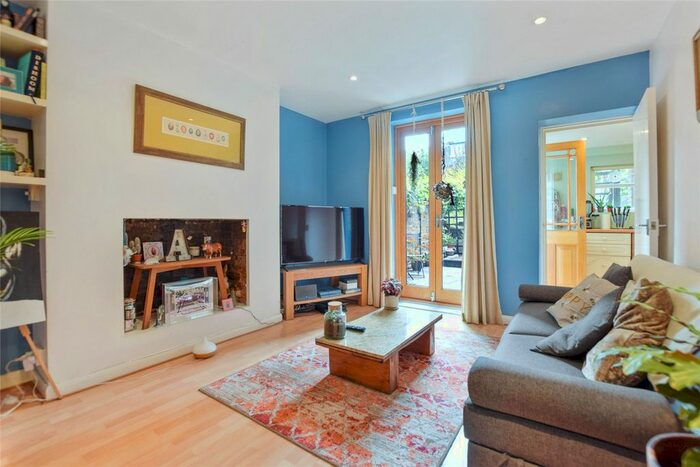 1 Bedroom Maisonette To Rent In Ellerslie Road, London, W12