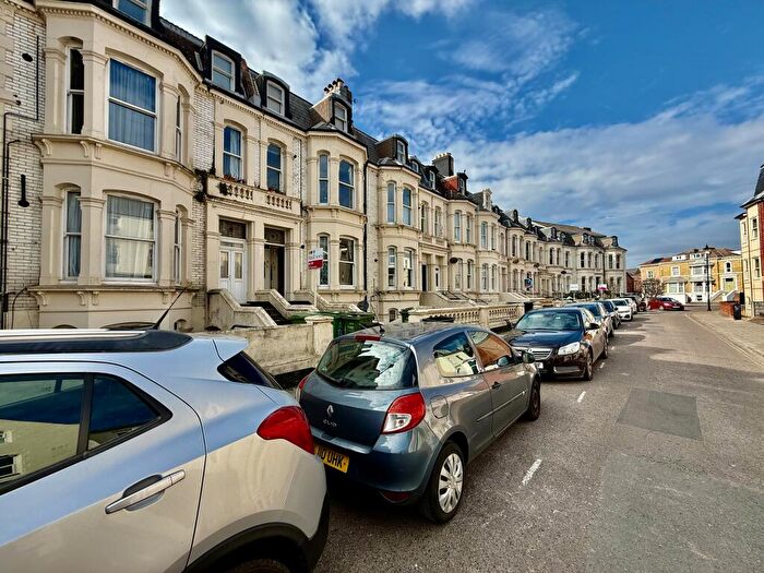 1 Bedroom Apartment To Rent In Alhambra Road, Southsea, PO4