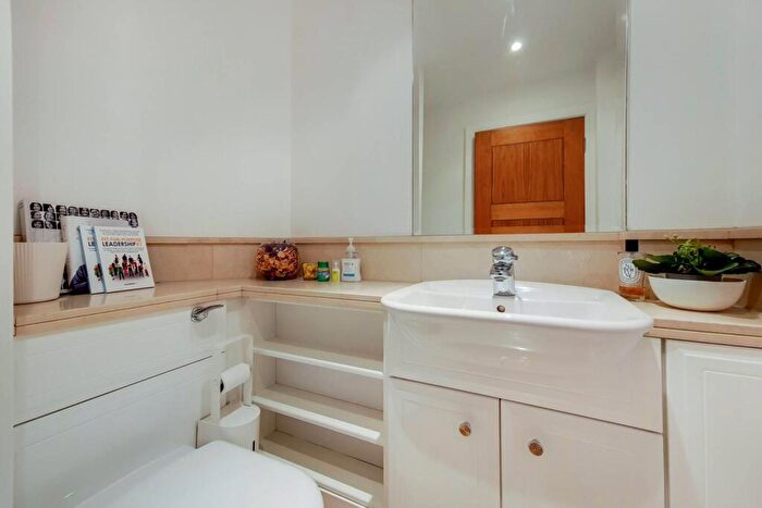 2 Bedroom Terraced House To Rent In Oriel Drive, Barnes, London, SW13