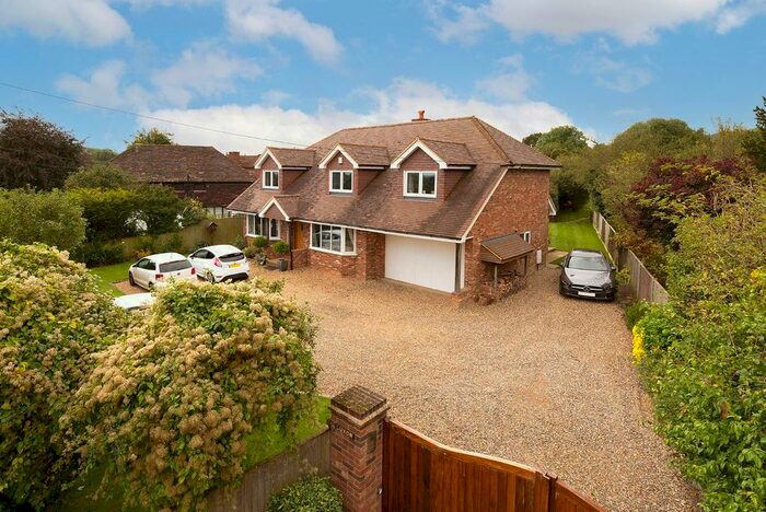 5 Bedroom Detached House For Sale In Ford Lane, Trottiscliffe, West Malling ME19