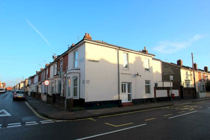 4 Bedroom Terraced House To Rent In Talbot Road, PO4