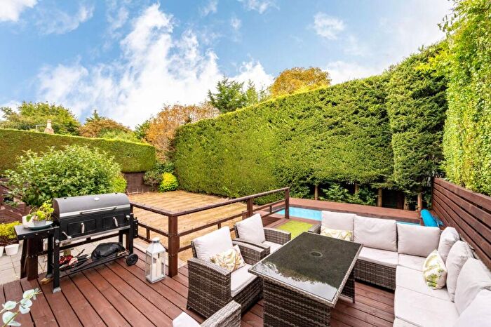 5 Bedroom Detached House For Sale In Agars Place, Datchet, SL3