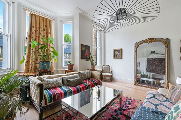 3 Bedroom Property To Rent In Powis Gardens, W11