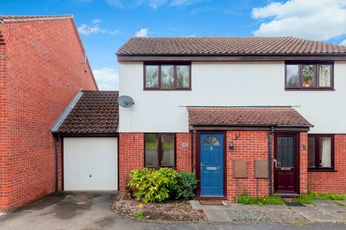 2 Bedroom Semi-Detached House To Rent In Denton Close, Oxford, OX2