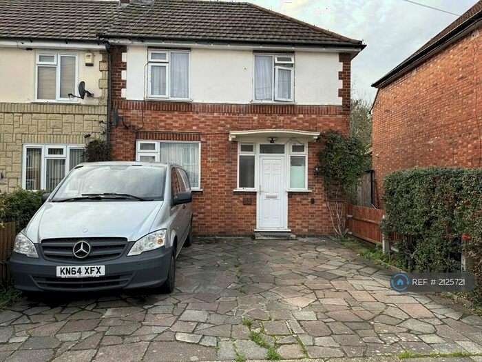 4 Bedroom End Of Terrace House To Rent In Abbey Avenue, Wembley, HA0