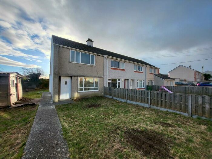 3 Bedroom End Of Terrace House For Sale In Tan Y Bryn, Valley, Holyhead, LL65