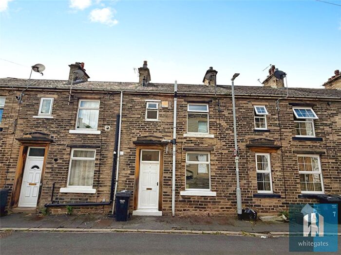 2 Bedroom Terraced House To Rent In South Street, Brighouse, HD6