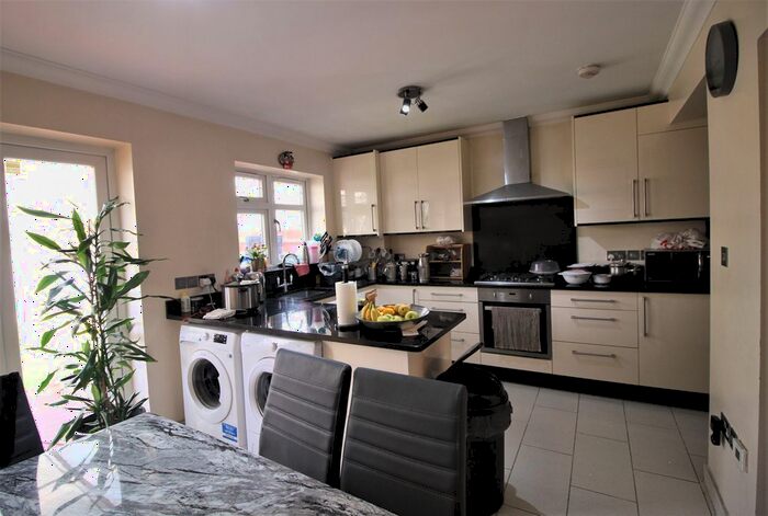 4 Bedroom Terraced House To Rent In Malvern Avenue, South Harrow, Harrow, HA2