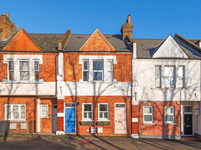 1 Bedroom Maisonette For Sale In The Parade, Wells Park Road, Sydenham, London, SE26