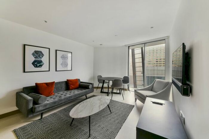 1 Bedroom Flat To Rent In Blackfriars Road, Southwark, London, SE1