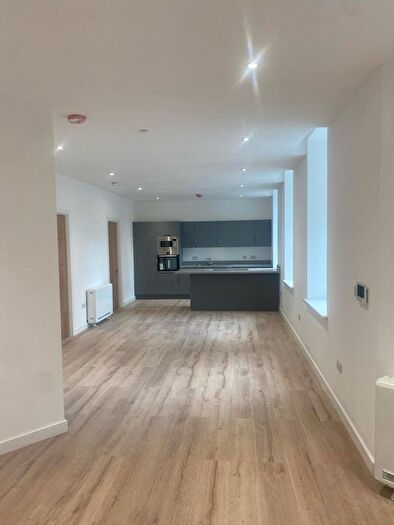 2 Bedroom Flat To Rent In Hunter Street, Glasgow, G4