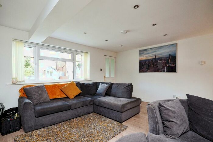 3 Bedroom Town House For Sale In Eltham Road, West Bridgford, Nottingham, Nottinghamshire, NG2
