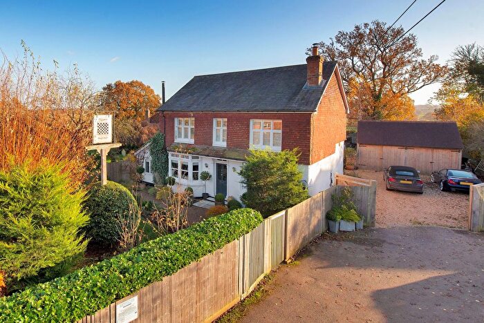 4 Bedroom Detached House For Sale In Chequers Hill, Bough Beech, TN8