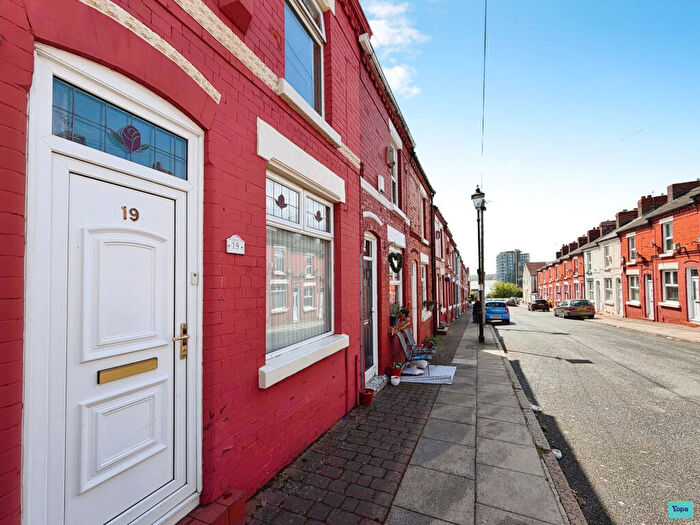 2 Bedroom Terraced House For Sale In Gosford Street, Liverpool, L8