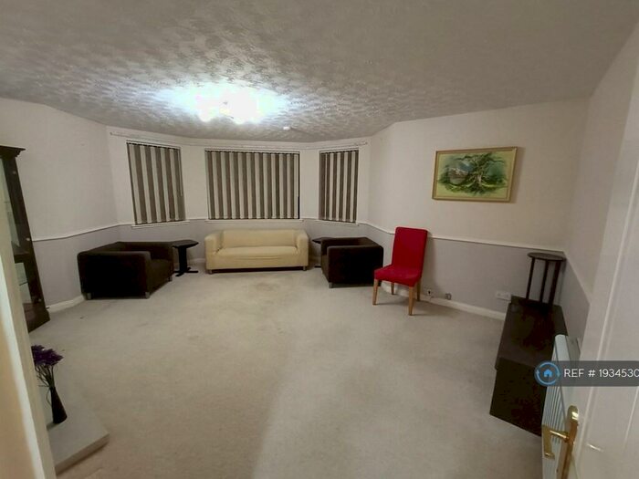 2 Bedroom Flat To Rent In Dorset Place, Edinburgh, EH11