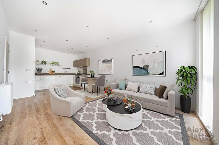 1 Bedroom Flat To Rent In Quebec Way, Canada Water, SE16