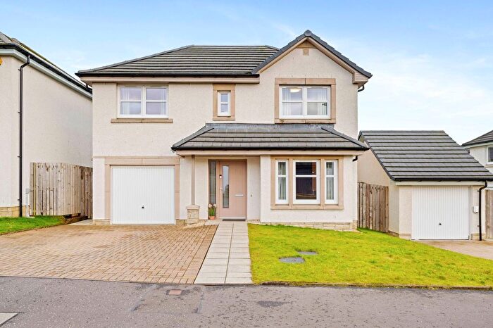 3 Bedroom Detached House For Sale In James Young Avenue, Uphall Station, EH54
