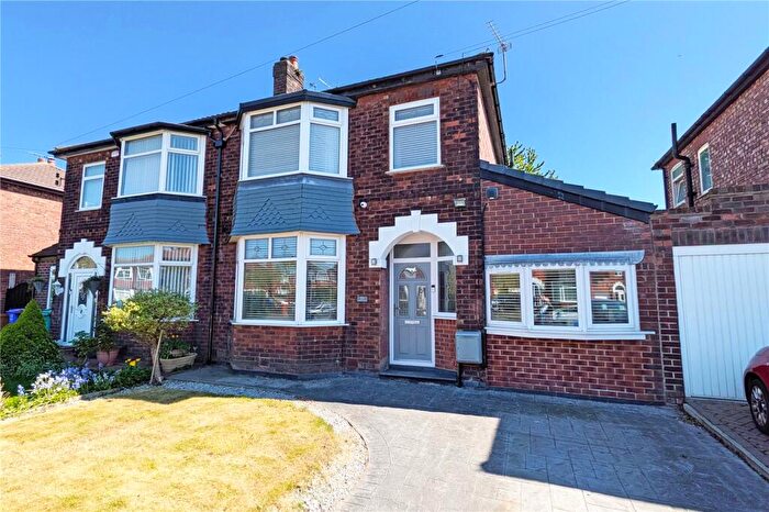 4 Bedroom Semi-Detached House For Sale In Kingsdale Road, Debdale Park, M18