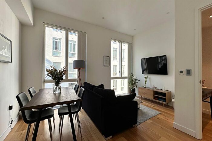 1 Bedroom Flat For Sale In Esther Anne Place, Islington Square, Angel, Islington, London, N1