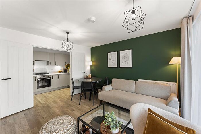 1 Bedroom Flat For Sale In Bourne Court, South Ruislip, Ruislip, HA4