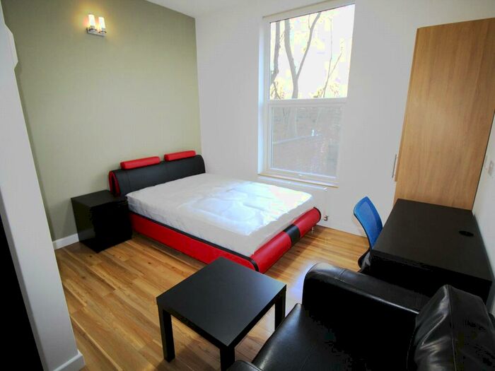 1 Bedroom Apartment To Rent In Regent Park Terrace, Leeds, West Yorkshire, LS6
