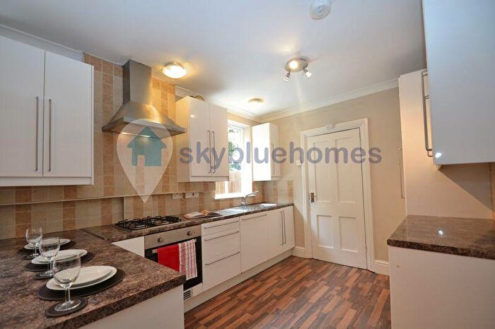 4 Bedroom Terraced House To Rent In St. Albans Road, Leicester, LE2