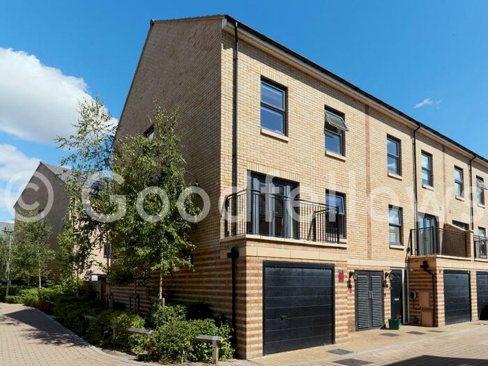 4 Bedroom End Of Terrace House To Rent In Parchment Close, Mitcham, CR4