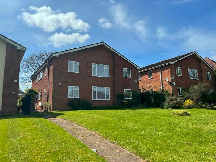 2 Bedroom Flat To Rent In Maney Hill Road, Sutton Coldfield, B72