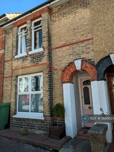 2 Bedroom Terraced House To Rent In Walton Road, Folkestone, CT19