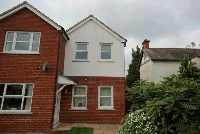 1 Bedroom Flat To Rent In Ampthill Road, Flitwick, MK45