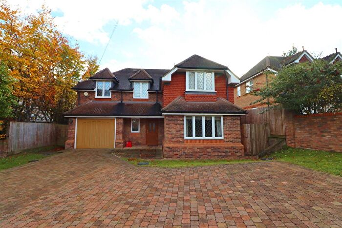 5 Bedroom Detached House To Rent In Goodyers Avenue, Radlett, WD7