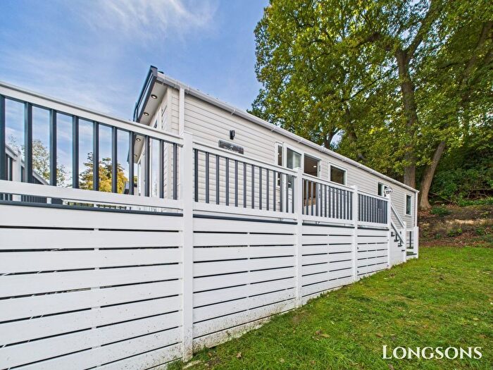 3 Bedroom Park Home For Sale In The Ridge West, St. Leonards-On-Sea, TN37