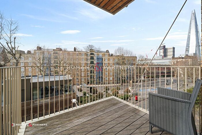 2 Bedroom Flat To Rent In Chatsworth House, Tower Bridge, SE1