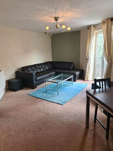 2 Bedroom Apartment For Sale In Renforth Close, Gateshead, Tyne And Wear, NE8