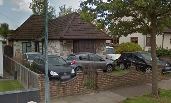 2 Bedroom Bungalow For Sale In Belgrave Road, Leigh-On-Sea, Essex, SS9