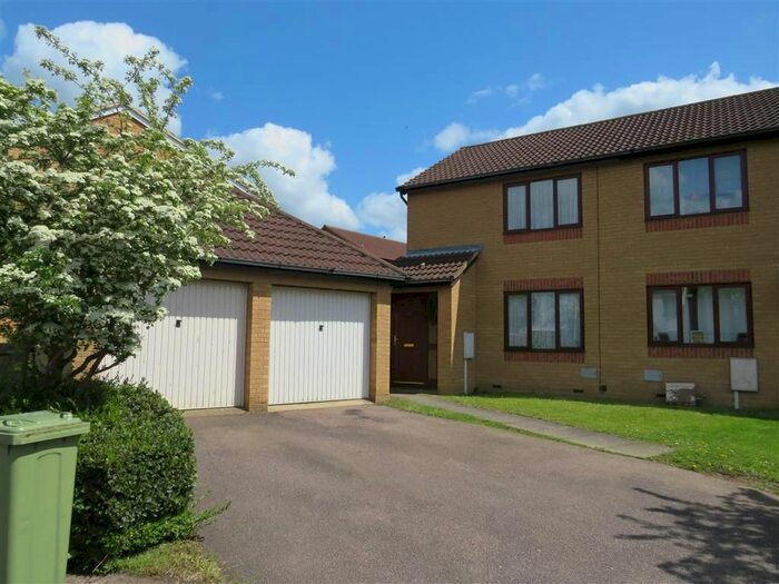 2 Bedroom Property To Rent In Tallis Lane, Browns Wood, Milton Keynes, MK7