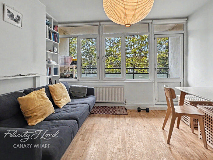 1 Bedroom Flat To Rent In Smythe Street, London, E14