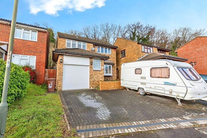 4 Bedroom Detached House For Sale In Ramillies Close, Chatham, Kent, ME5