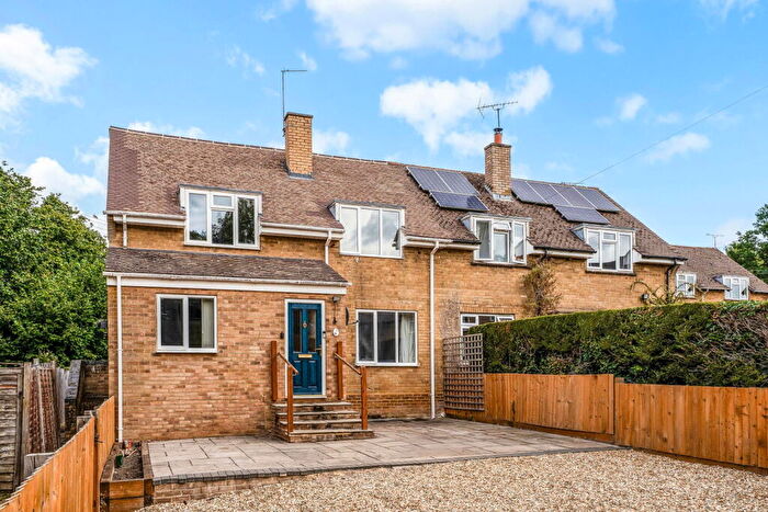3 Bedroom Semi-Detached House For Sale In Cotswold Close, Sibford Ferris, Banbury, OX15