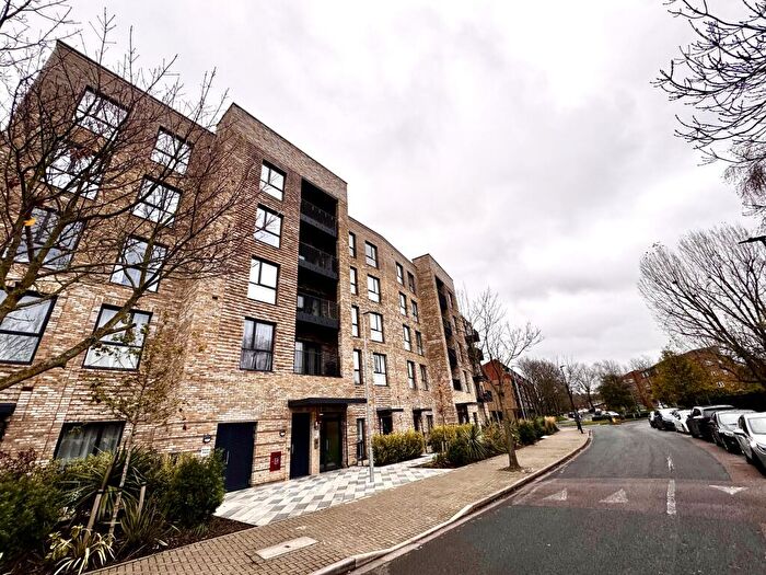 1 Bedroom Property To Rent In Pier Way, SE28