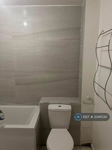 Studio To Rent In Enfield, Enfield, EN3