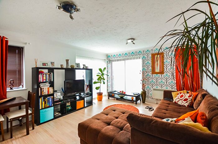 1 Bedroom Flat To Rent In Pincott Place, Brockley, London, SE4