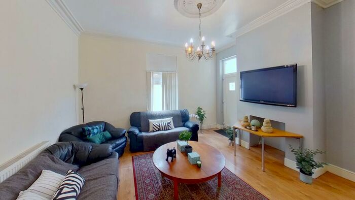 8 Bedroom House To Rent In Church Street, Lenton, Nottingham, NG7