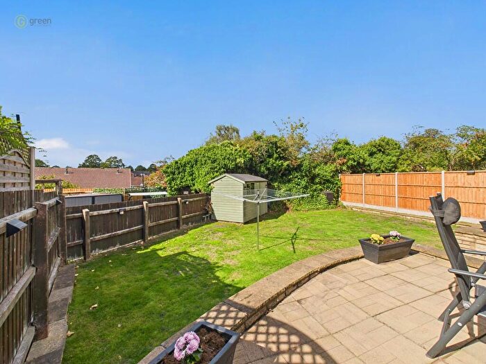 4 Bedroom Semi-Detached House For Sale In Padstow Road, Erdington, B24