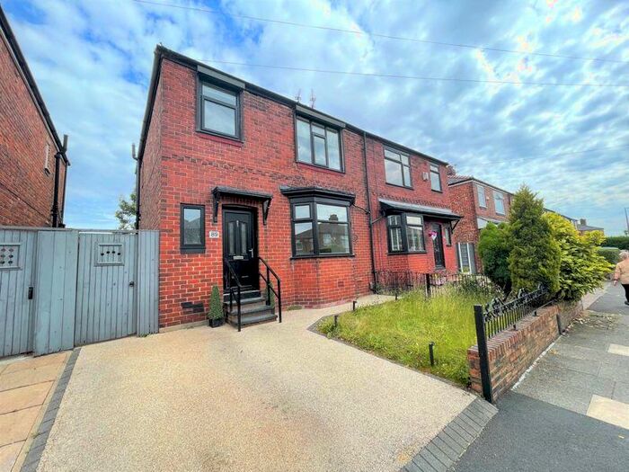 3 Bedroom Semi-Detached House To Rent In Ringlow Park Road, Manchester, M27