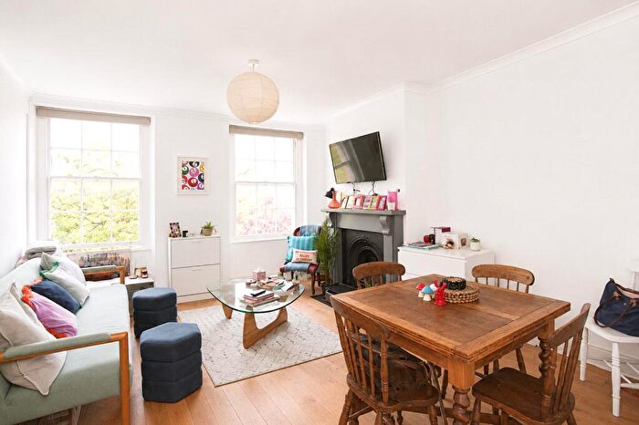 2 Bedroom Apartment For Sale In Dowry Square, Bristol, BS8