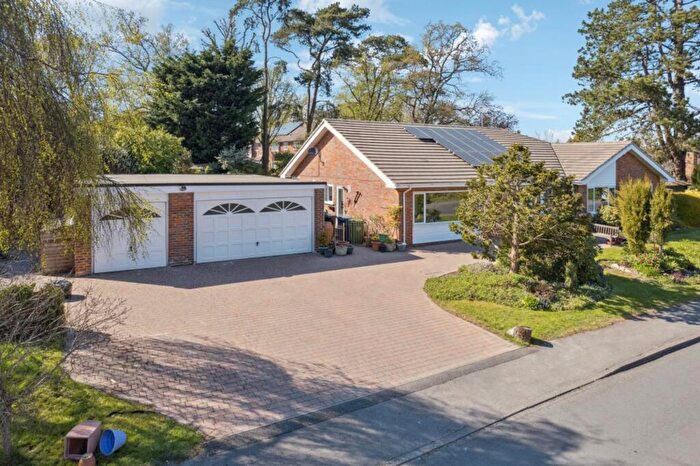 4 Bedroom Detached Bungalow For Sale In Upper Hollis, Great Missenden, HP16